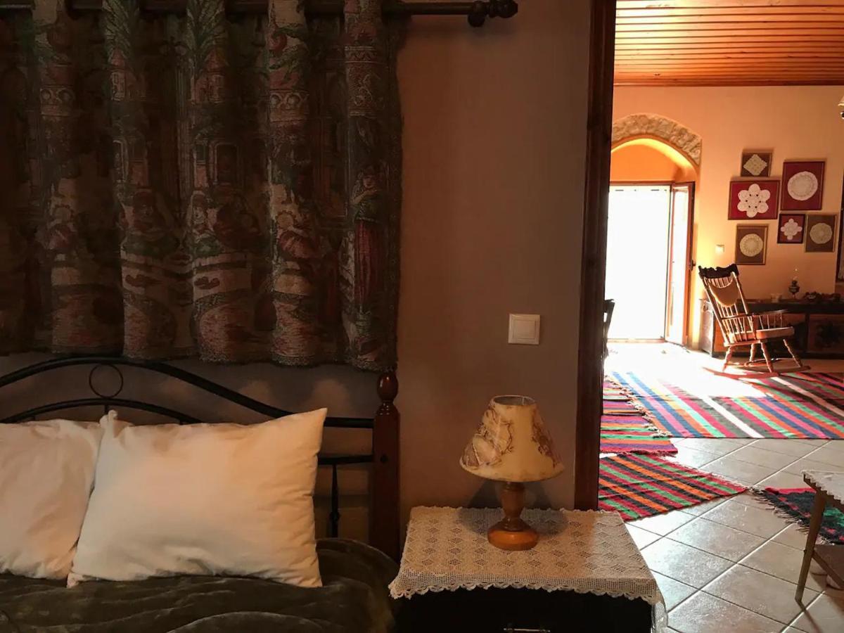 דירות דימיטסאנה Sophia'S Stone House מראה חיצוני תמונה